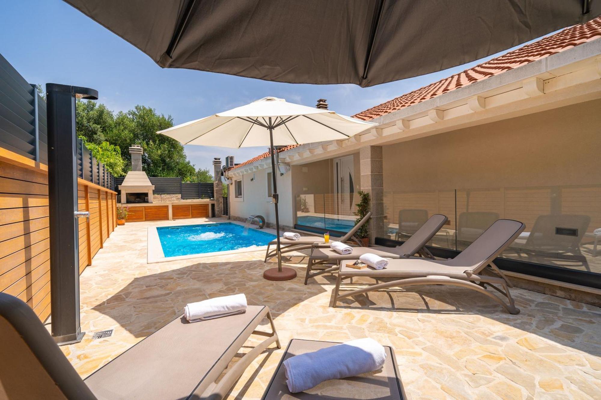 Villa Tranquility Nest Beniva Мокошица Экстерьер фото